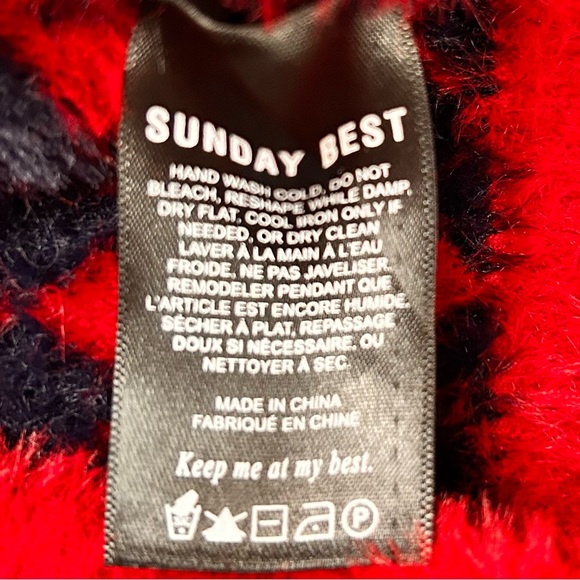 Women's Aritzia Sunday Best Argyle Kitten Cropped Pure Indigo/Crimson Si… - Picture 9 of 10